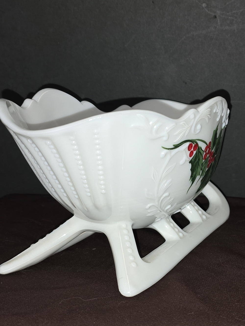 Westmoreland Glass Company hand-painted holly milk glass sleigh - Picture 5 of 10